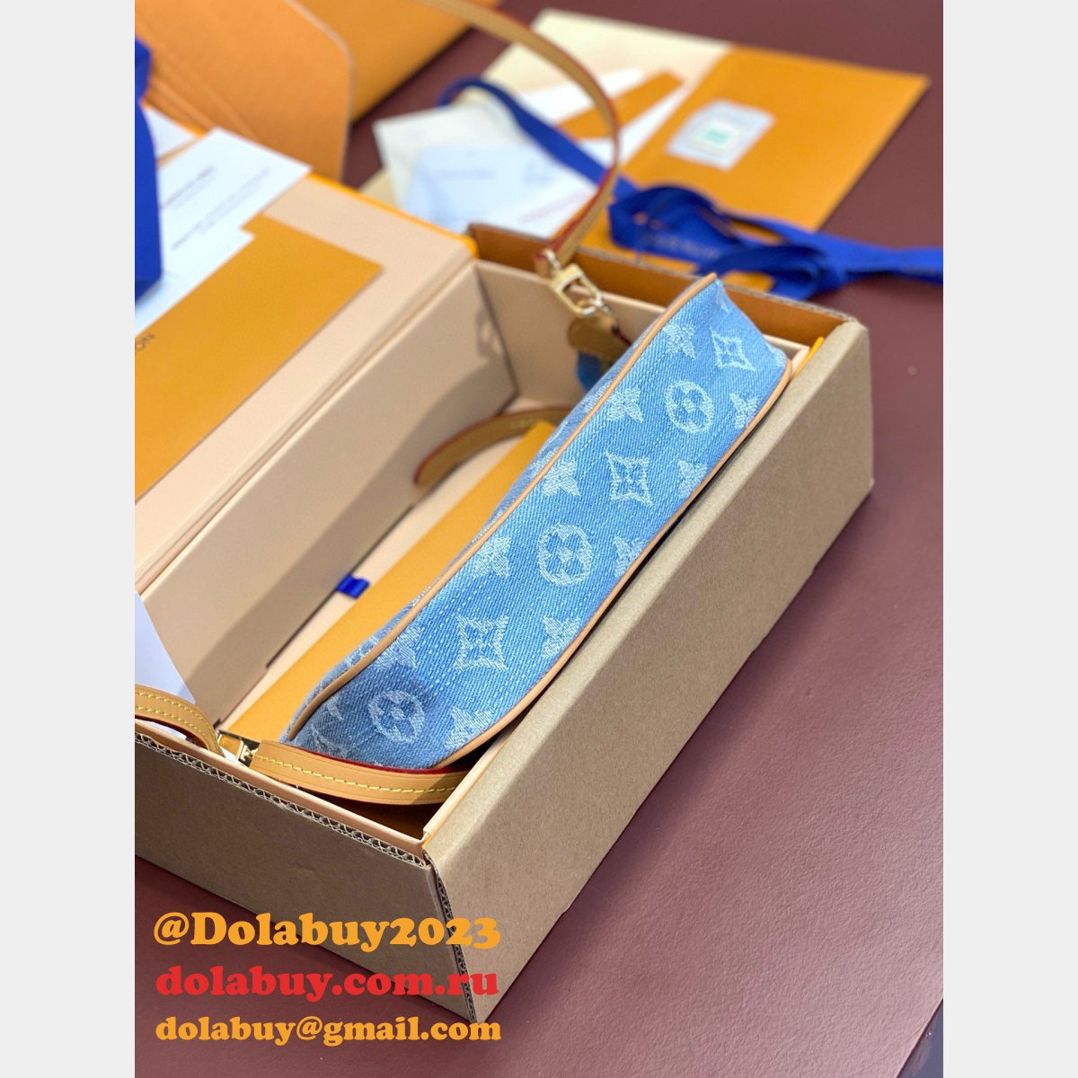 Buy Replica Louis Vuitton M40712 Pochette Bags