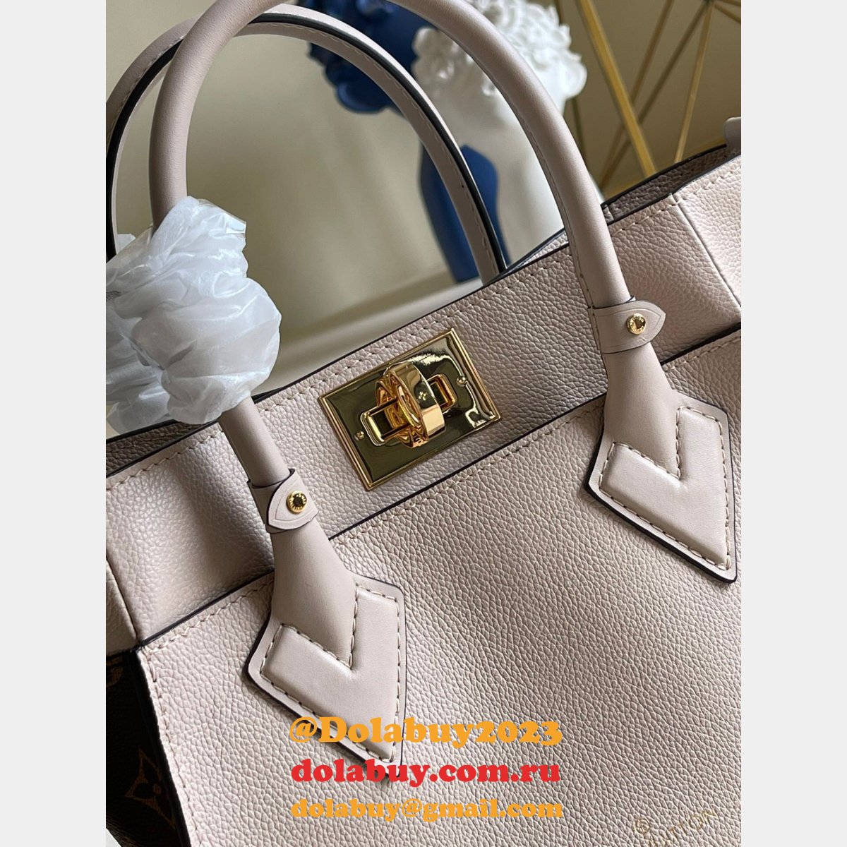 High Quality Louis Vuitton M57729/M57728 On My Side PM Greige/Black