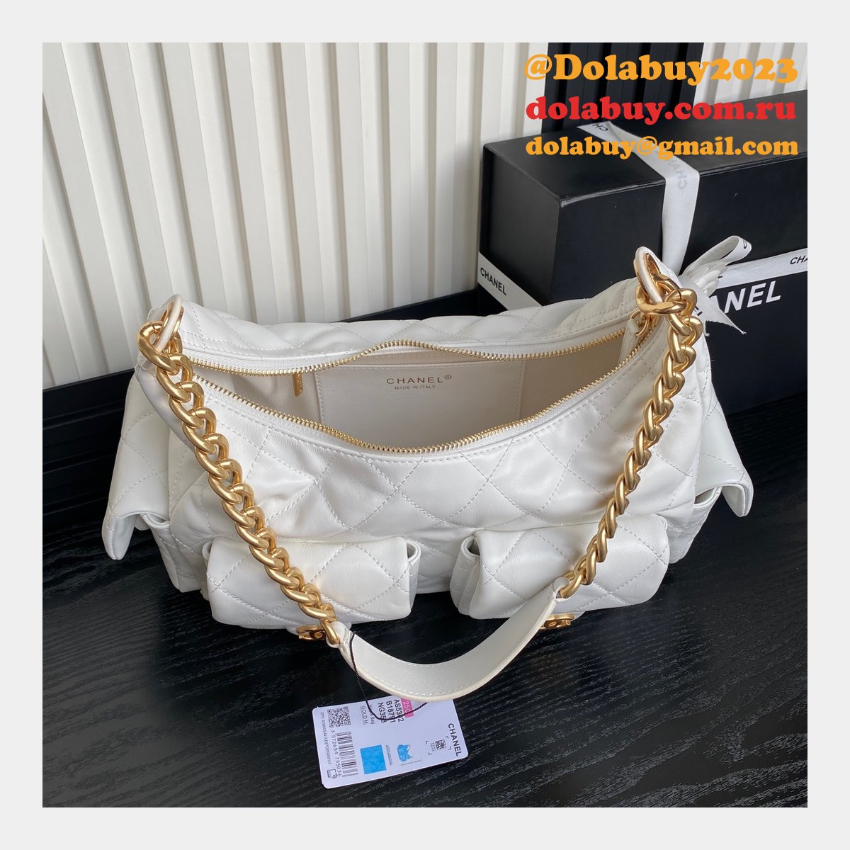 Replica Luxury AS5302 Maxi Hobo Shiny Bag