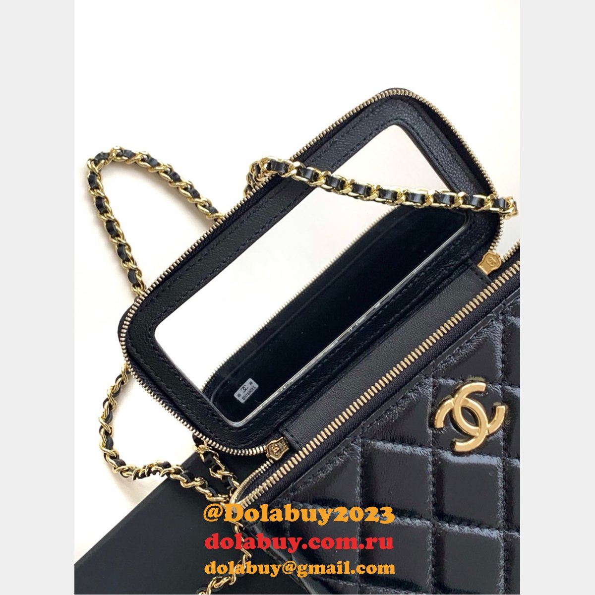 Replica AP4168 Vanity Clutch With Chain Shiny 1:1 Mirror Bag