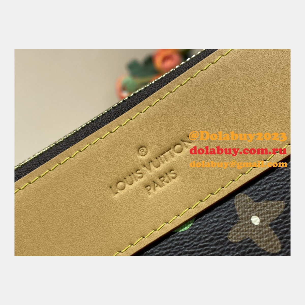 Fashion Louis Vuitton M83568 Pochette Voyage Souple Replica Bag