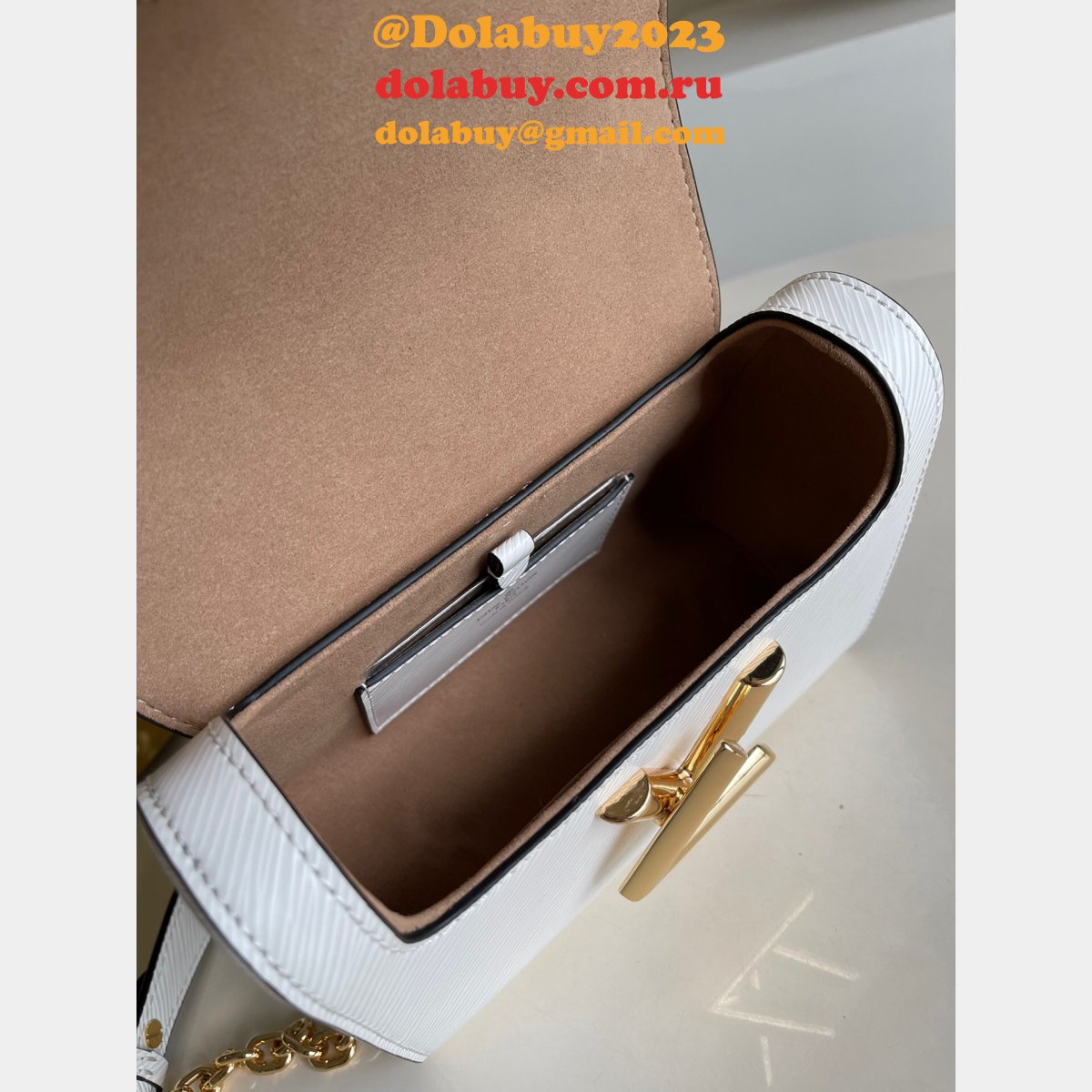 Louis Vuitton Replicas Twist PM Epi Leather M50332 Black/White 7 Star