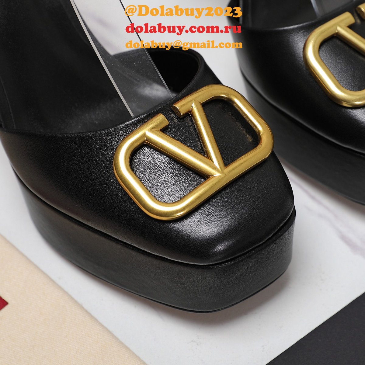 Luxury Valentino Garavani Fashion women shoes
