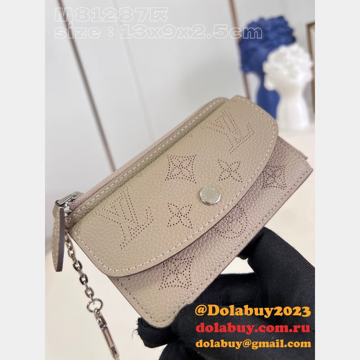 Card Holder Recto Verso Mahina M81287 Louis Vuitton Luxury Fake Bag