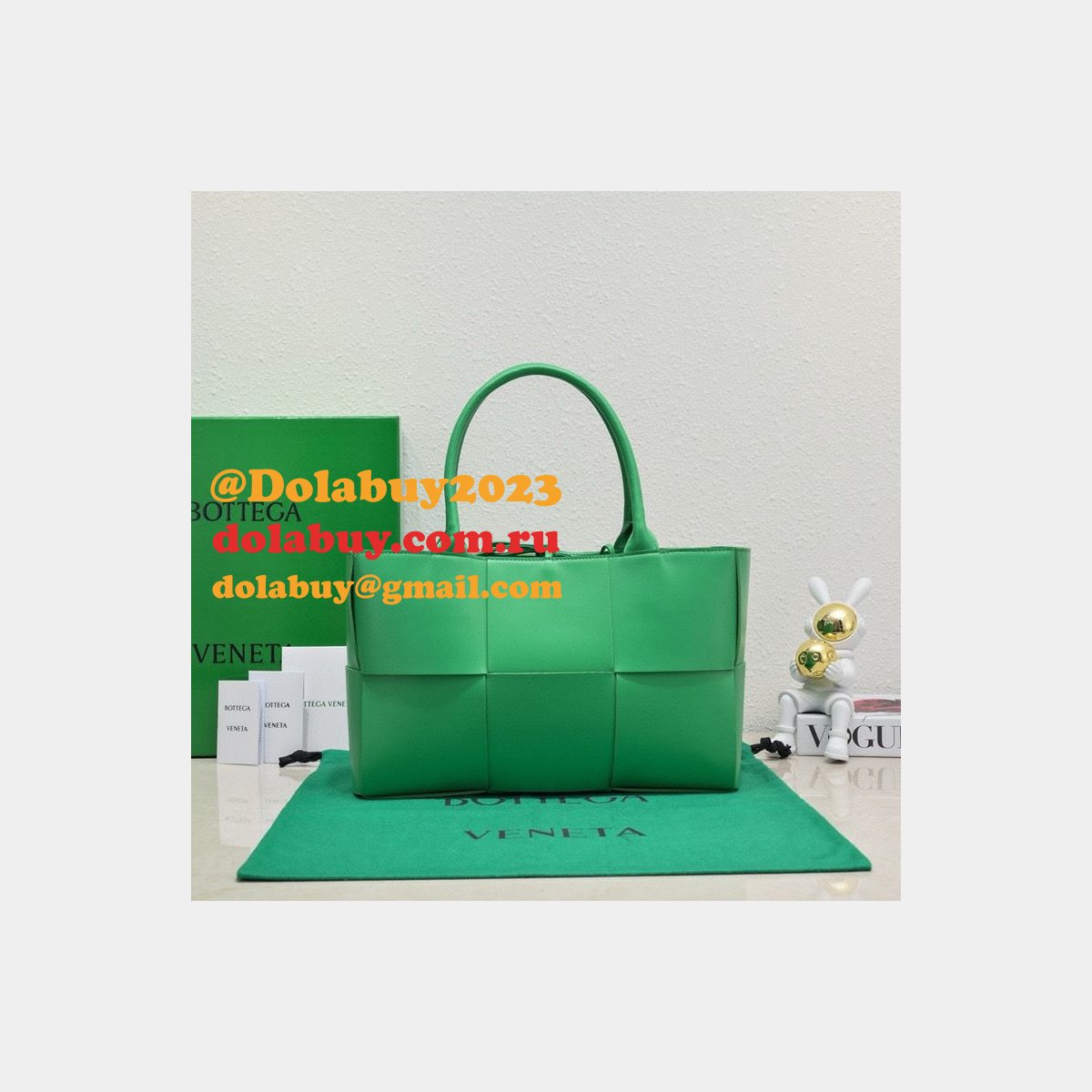 Luxury BOTTEGA VENETA Medium Arco Tote Bag 36CM