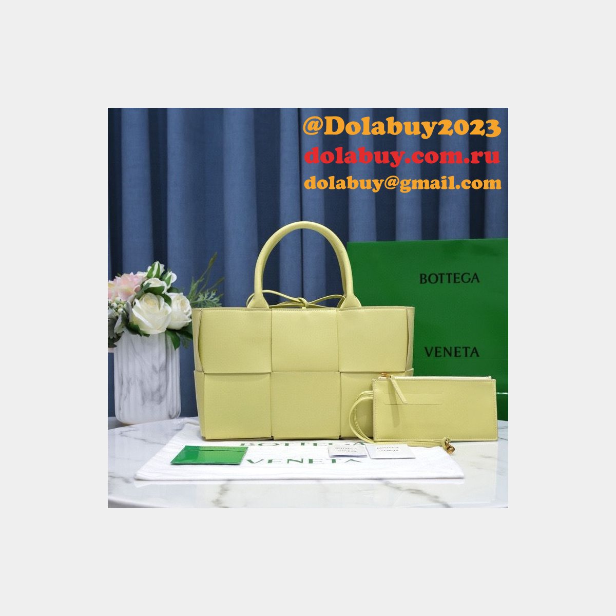 Luxury BOTTEGA VENETA Medium Arco Tote Bag 36CM