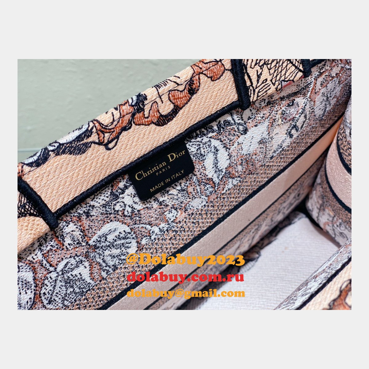 Best Fashion Christian Dior CD Book Tote Cheap Replica Bag