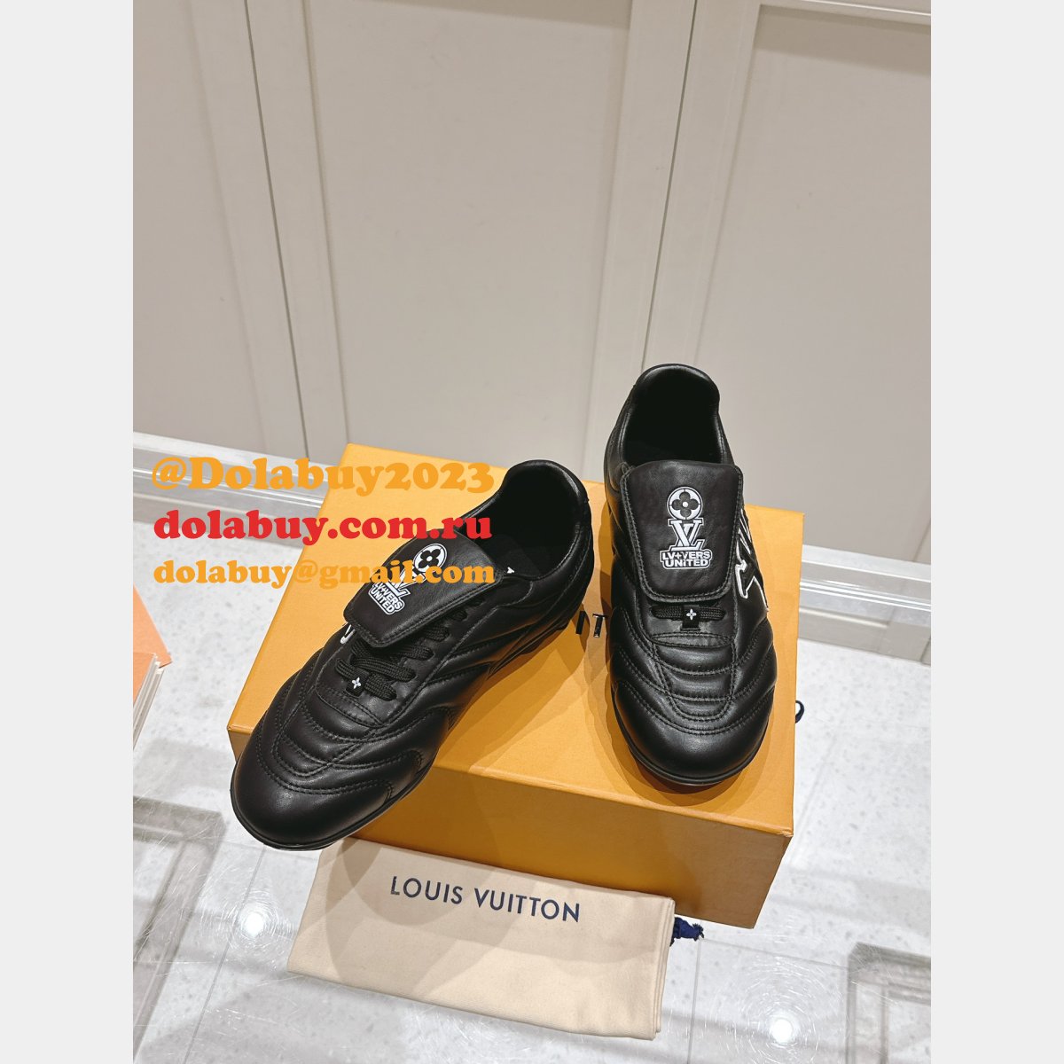 Wholesale 7 Star LV Footprint Soccer Sneaker