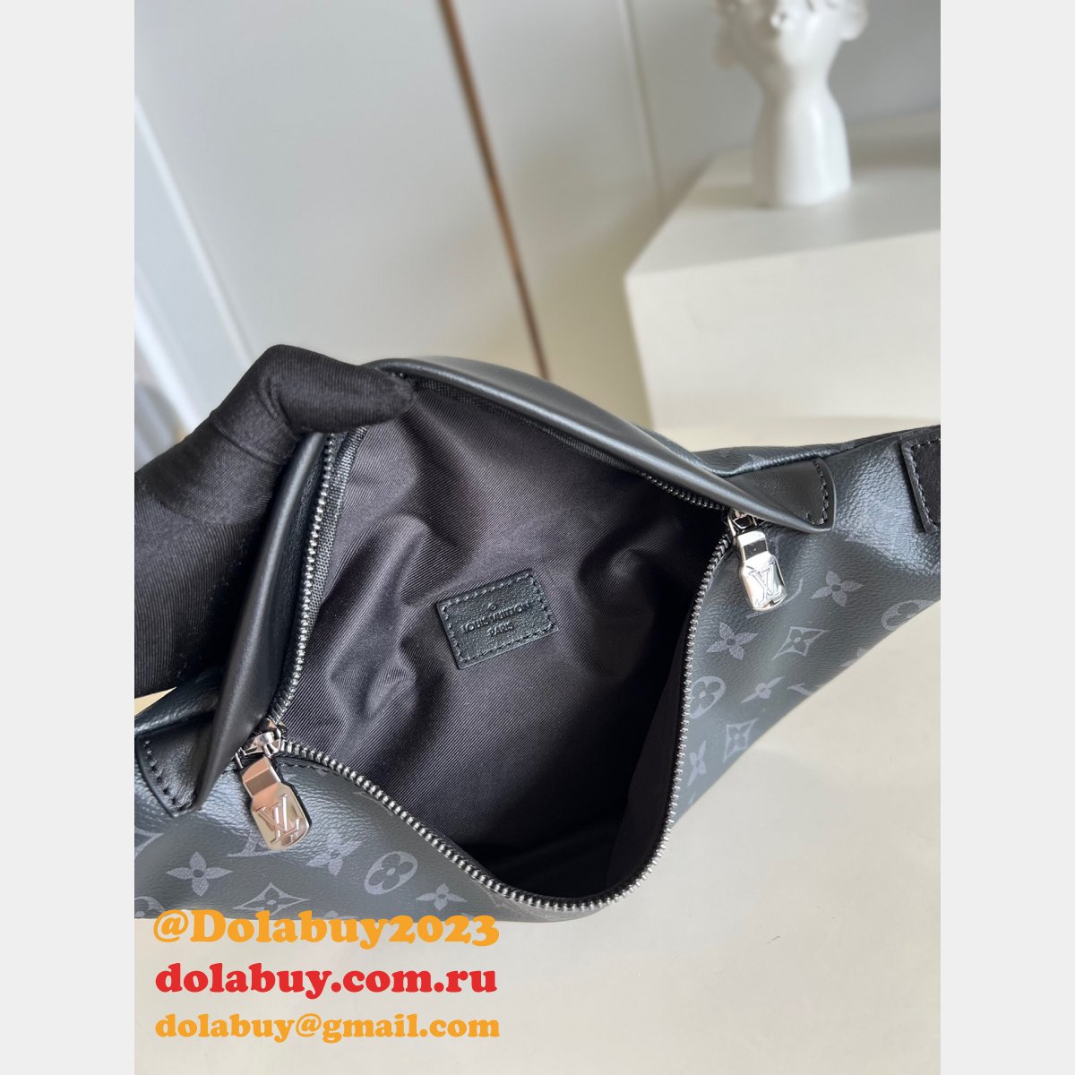 Louis Vuitton Designer M46035 Discovery Bumbag Monogram Eclipse Canvas