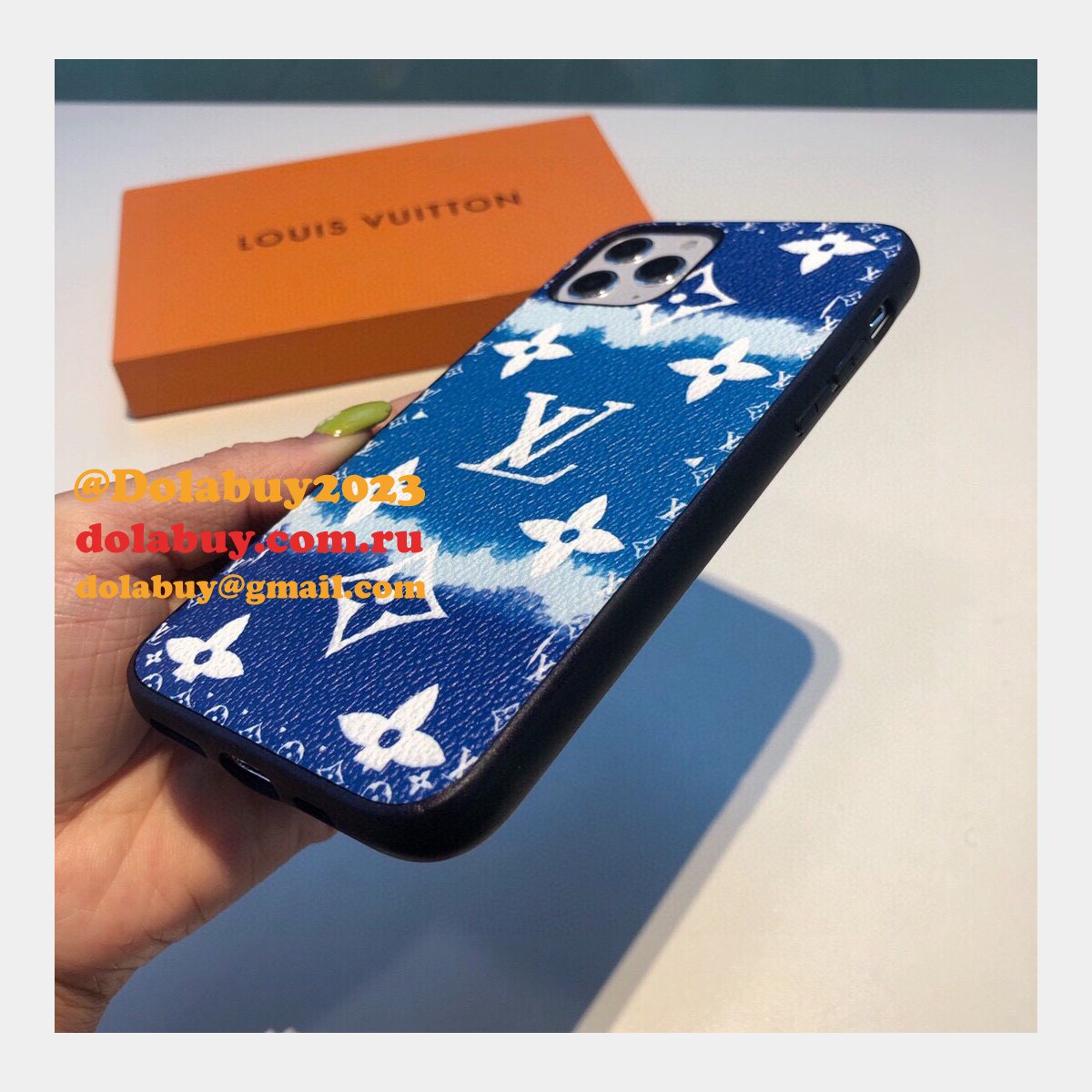 Cheap Louis Vuitton Square phone case