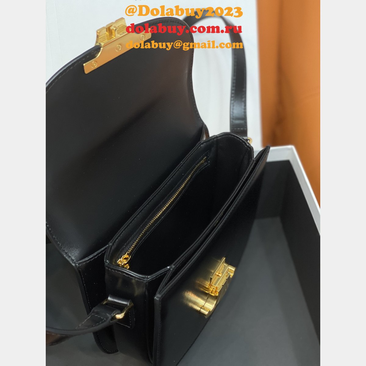 Designer Replica TEEN BESACE TRIOMPHE bag