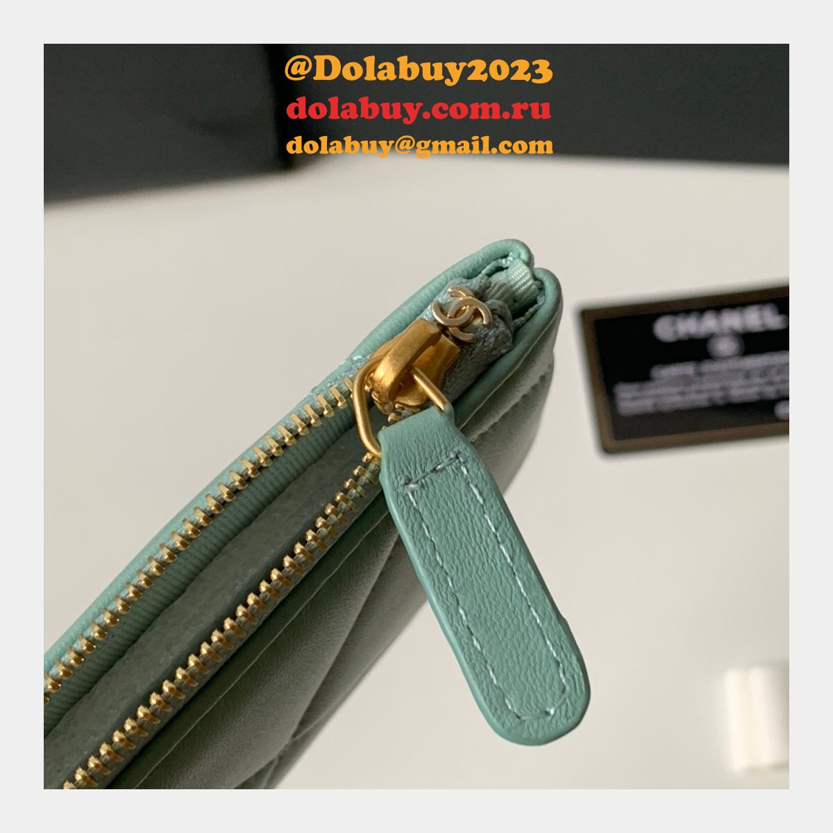 Hot Replica 19 Lambskin Small Pouch AP1059 Bag