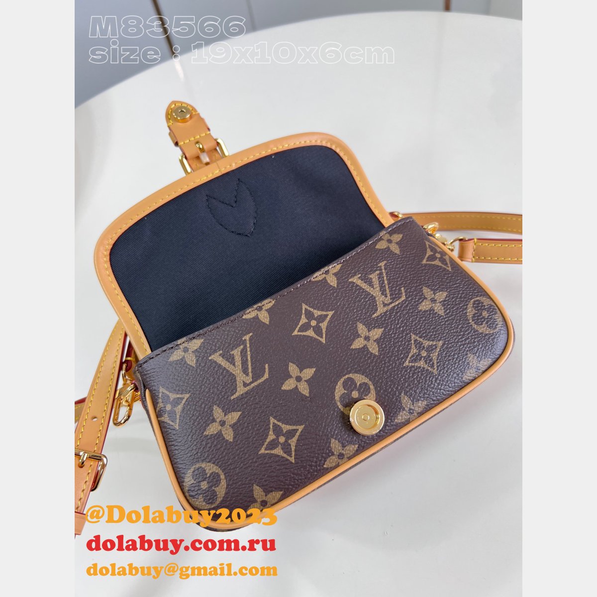 Perfect Nano Diane Louis Vuitton M83566 Replica Bag