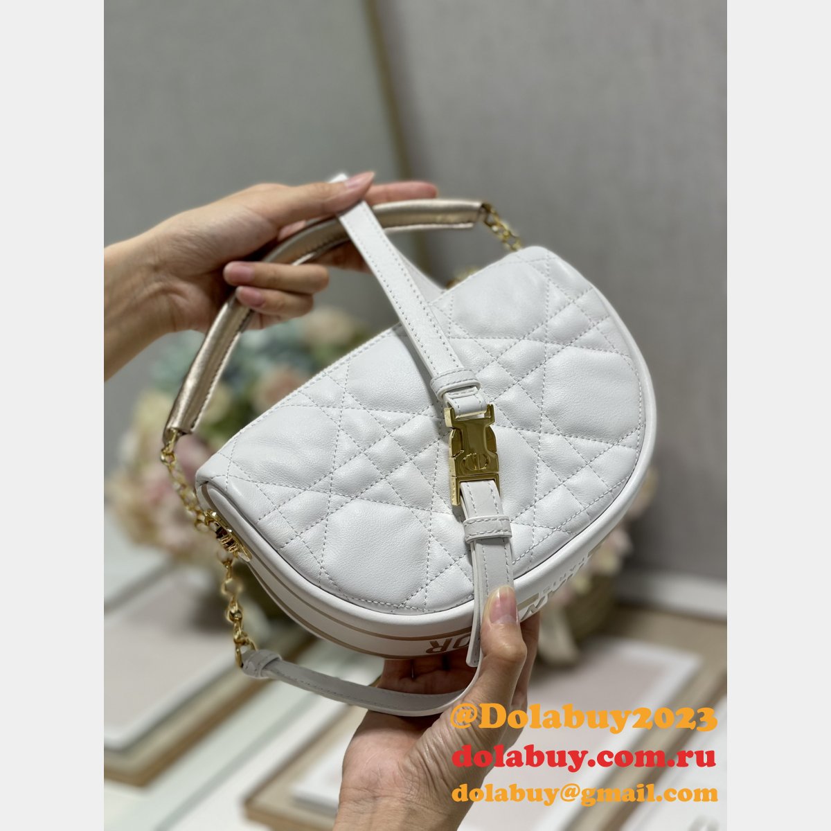 Replicas Christian Dior Designer Vibe Paris 7200 Shoulder Bags