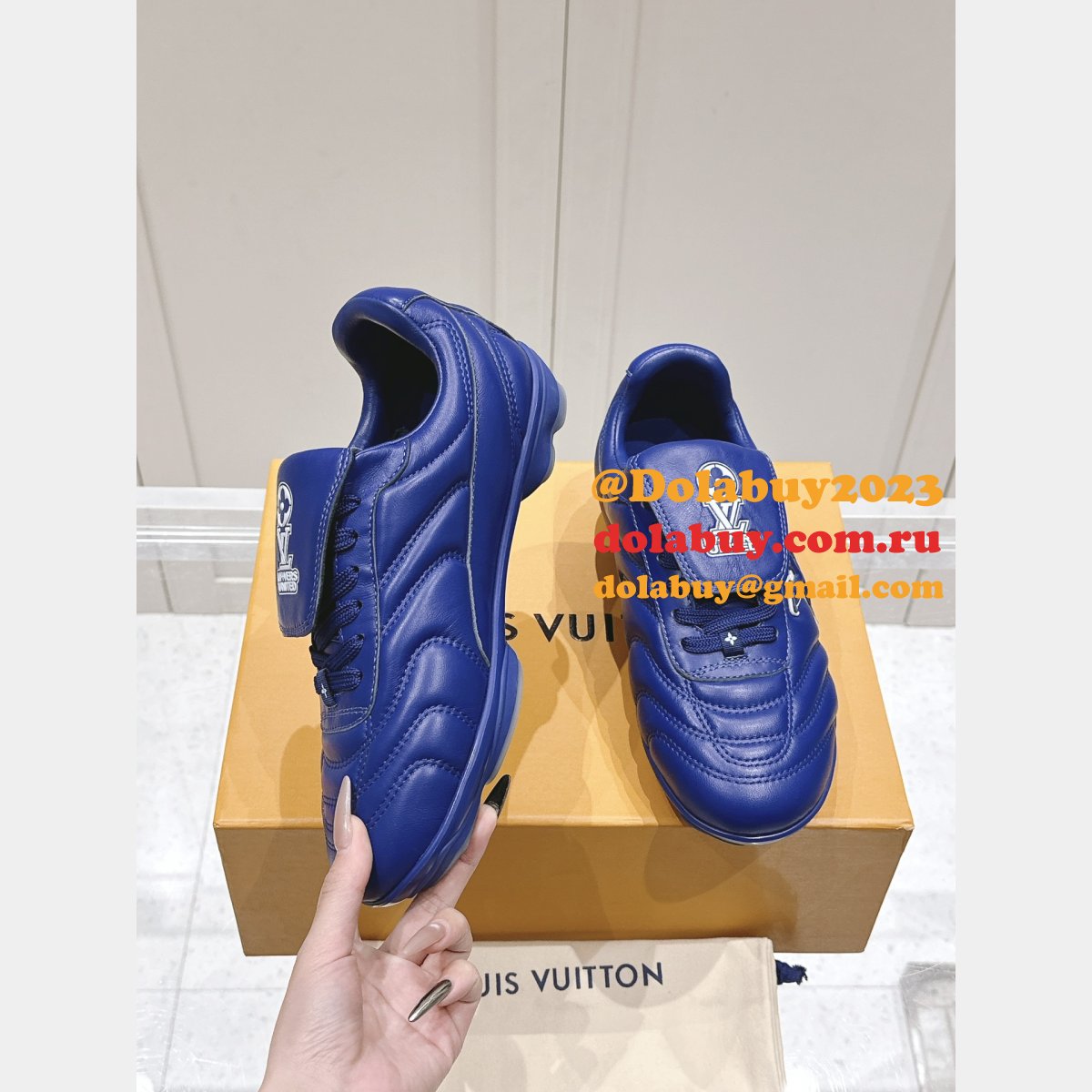 Wholesale 7 Star LV Footprint Soccer Sneaker