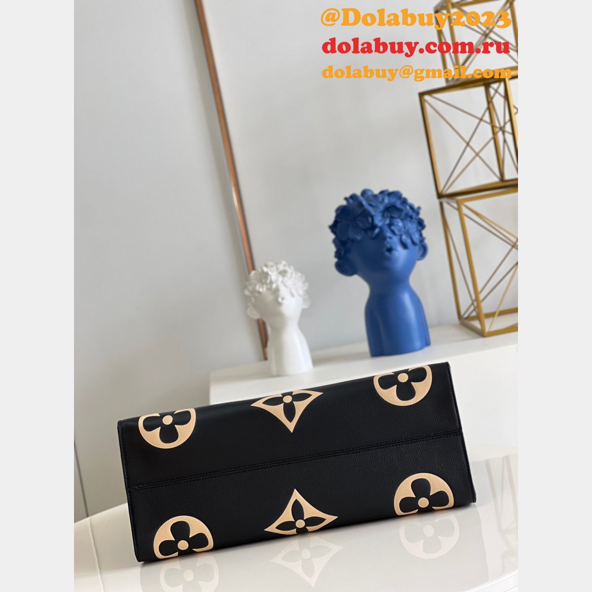 Who Sells Best Replica Louis Vuitton OnTheGo M45945 Bag