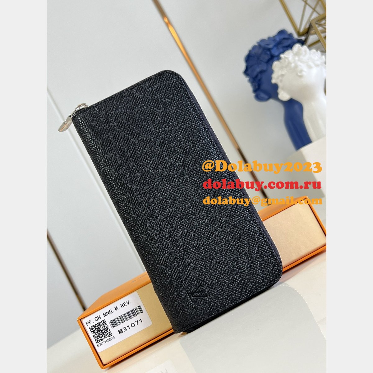 M11721/M31071 Zippy Wallet Horizontal Taiga Taurillon LV Wholesale Replica