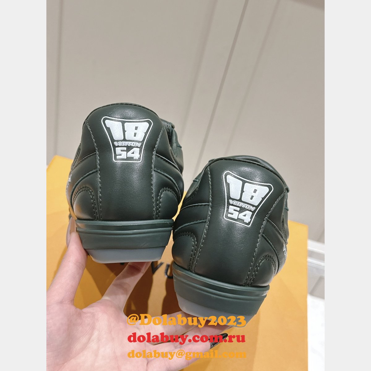 Wholesale 7 Star LV Footprint Soccer Sneaker