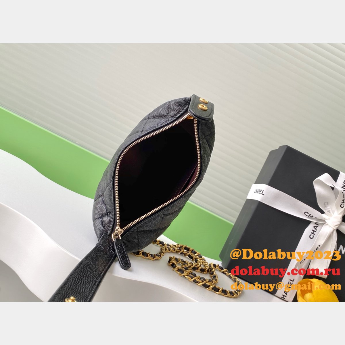 Perfect Replica Chain AP4484 Gabrielle Black Handbag