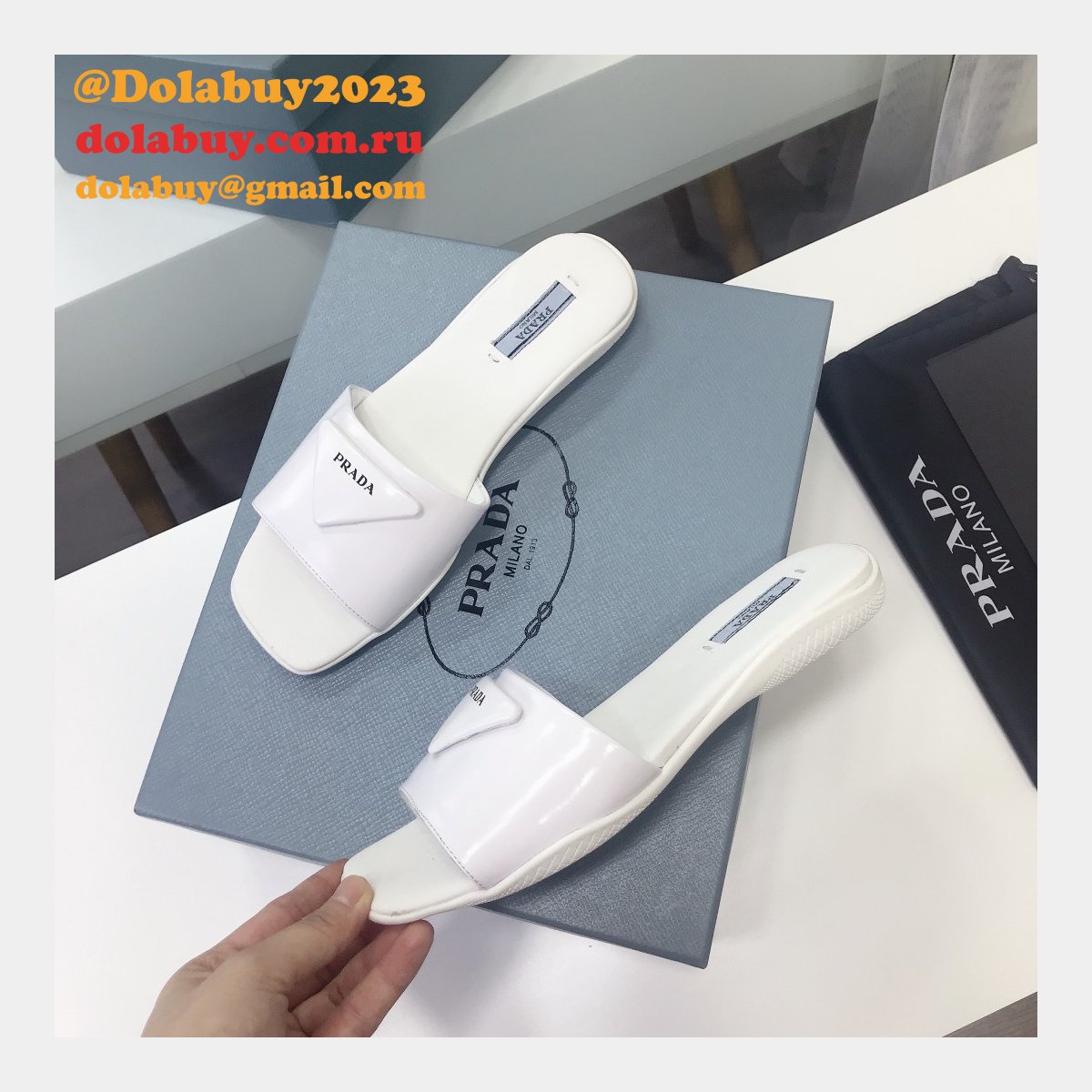 Replica  Prada Leather Logo Flat Slide Sandals