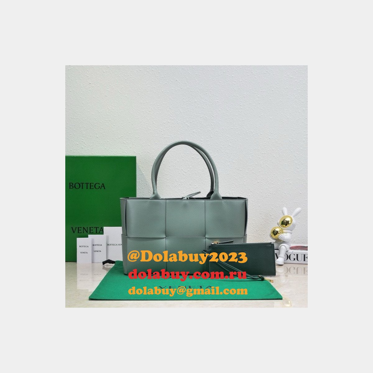 Luxury BOTTEGA VENETA Medium Arco Tote Bag 36CM