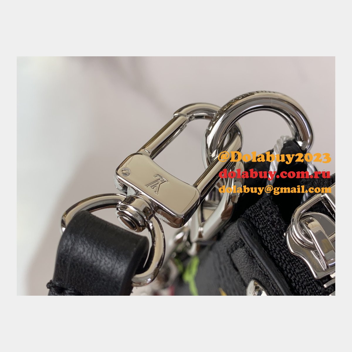 Louis Vuitton Replica LV x TM Pochette Accessoires M13663/M13404 Bag