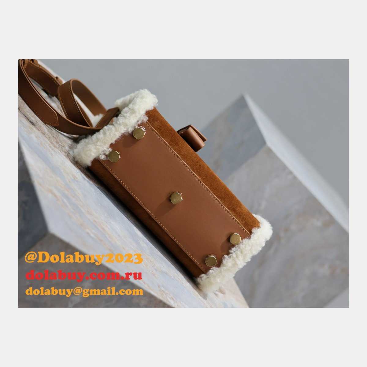 Fashion REPLICA YVES SAINT LAURENT sac de jour 22/26/32cm