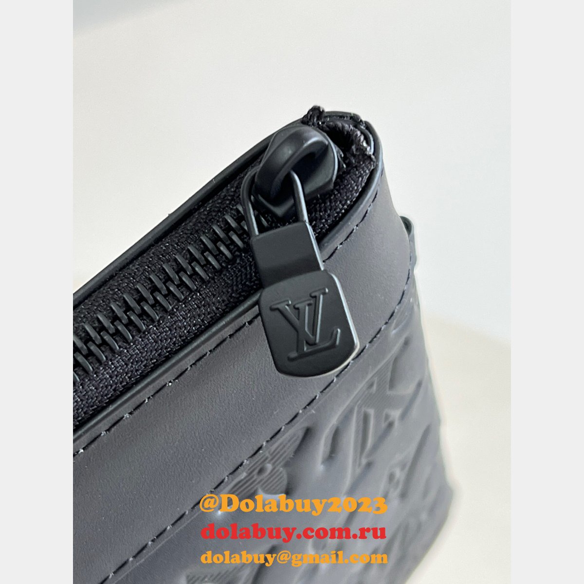 Fashion Louis Vuitton Replica Designer Pochette To-Go M81569 Travel