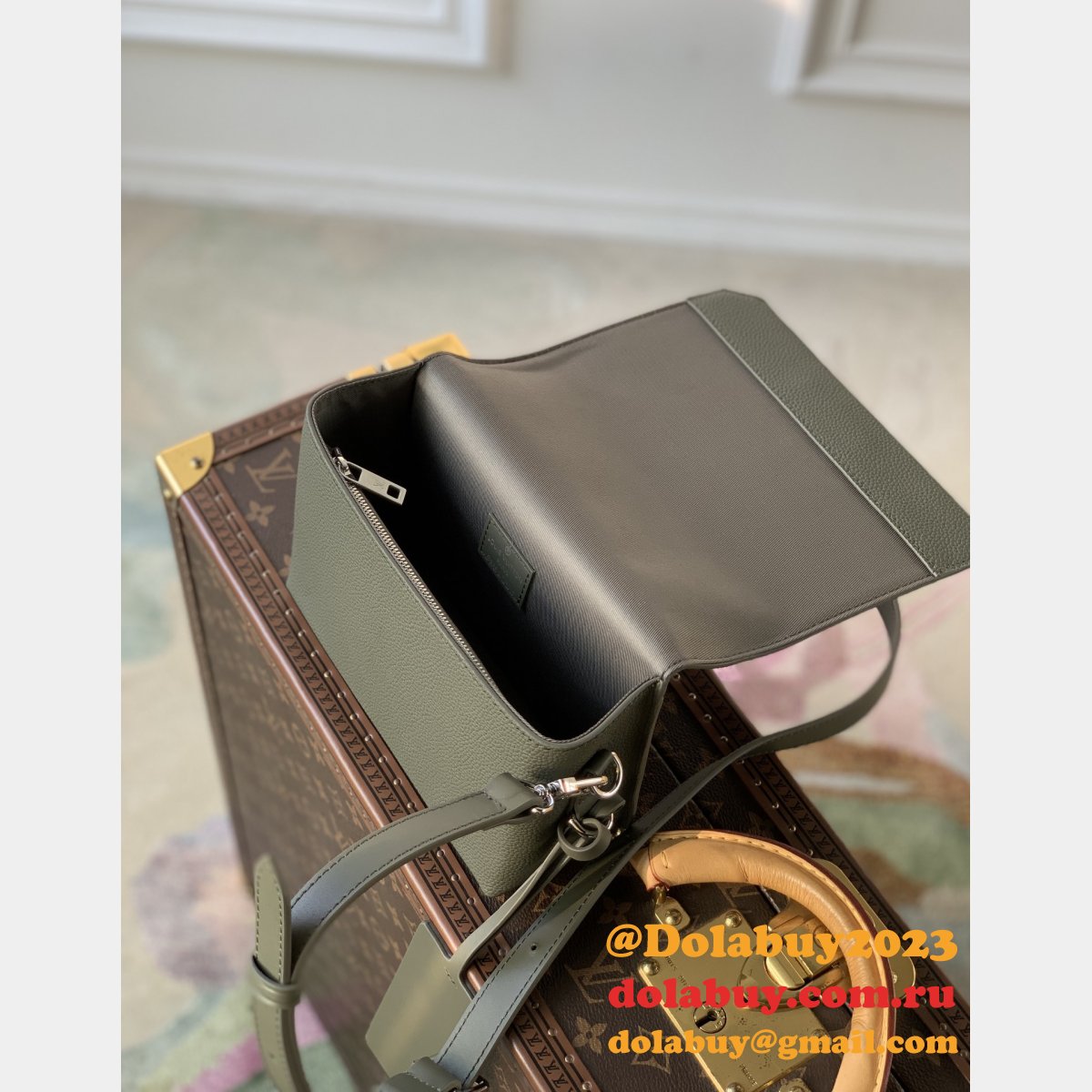 Fastline Wearable Wallet Louis Vuitton M82086/M82085 Copy Bag