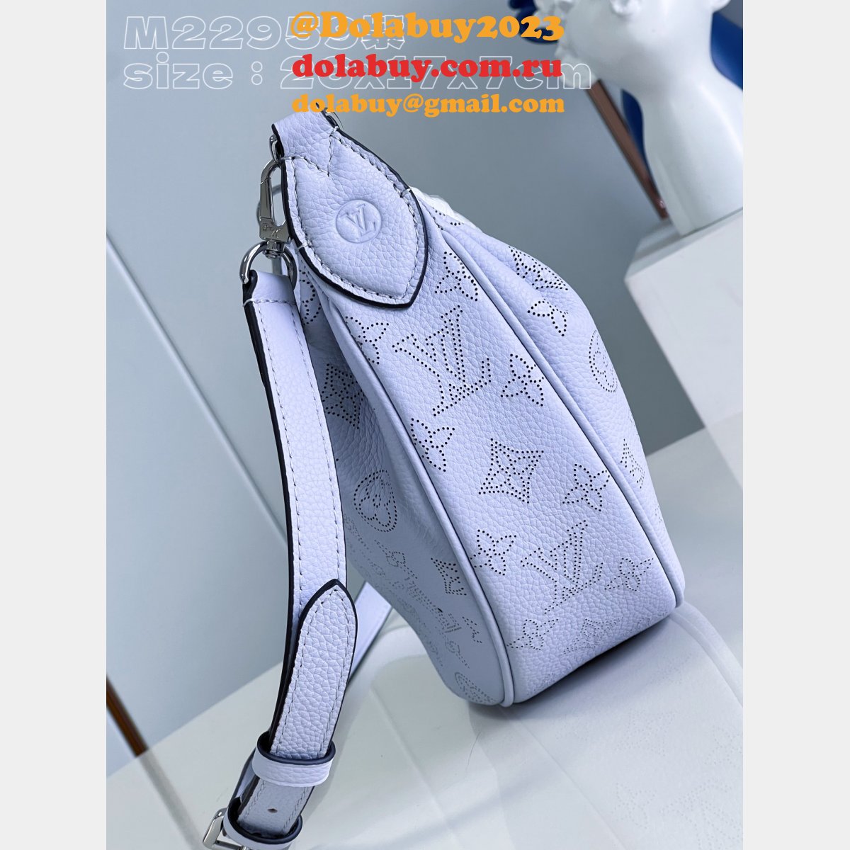 UK Baia M22959/M22959/M22819 Louis Vuitton Mahina Replica Bag