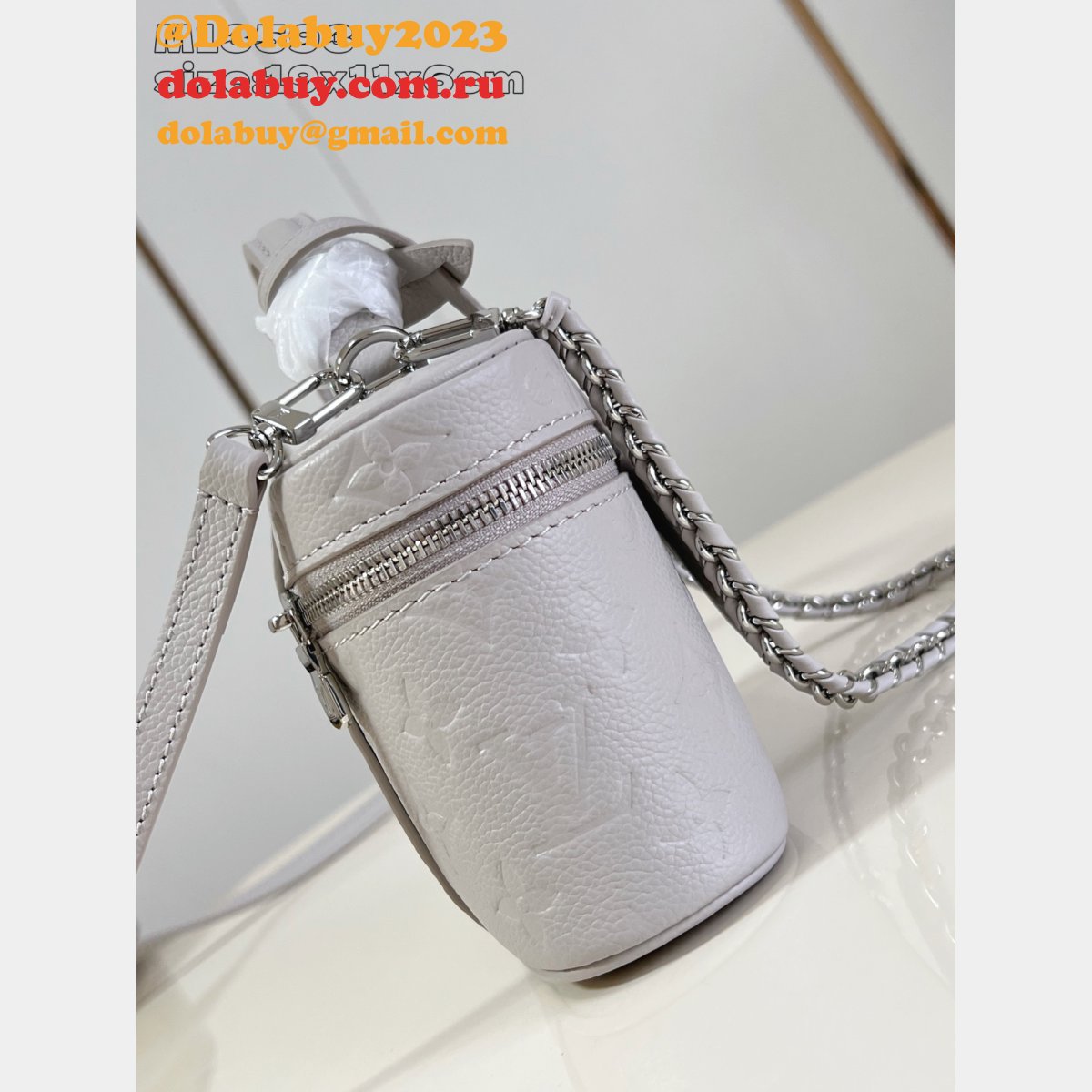 Louis Vuitton M13593 New Vanity Chain Pouch Copy Bag