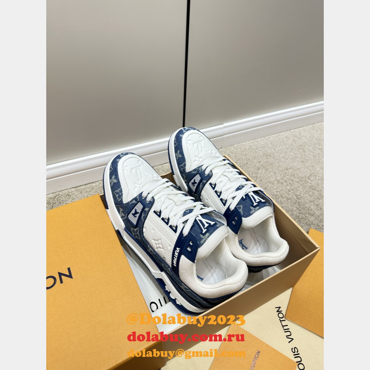Top Quality LV Trainer Sneaker 1:1 Mirror