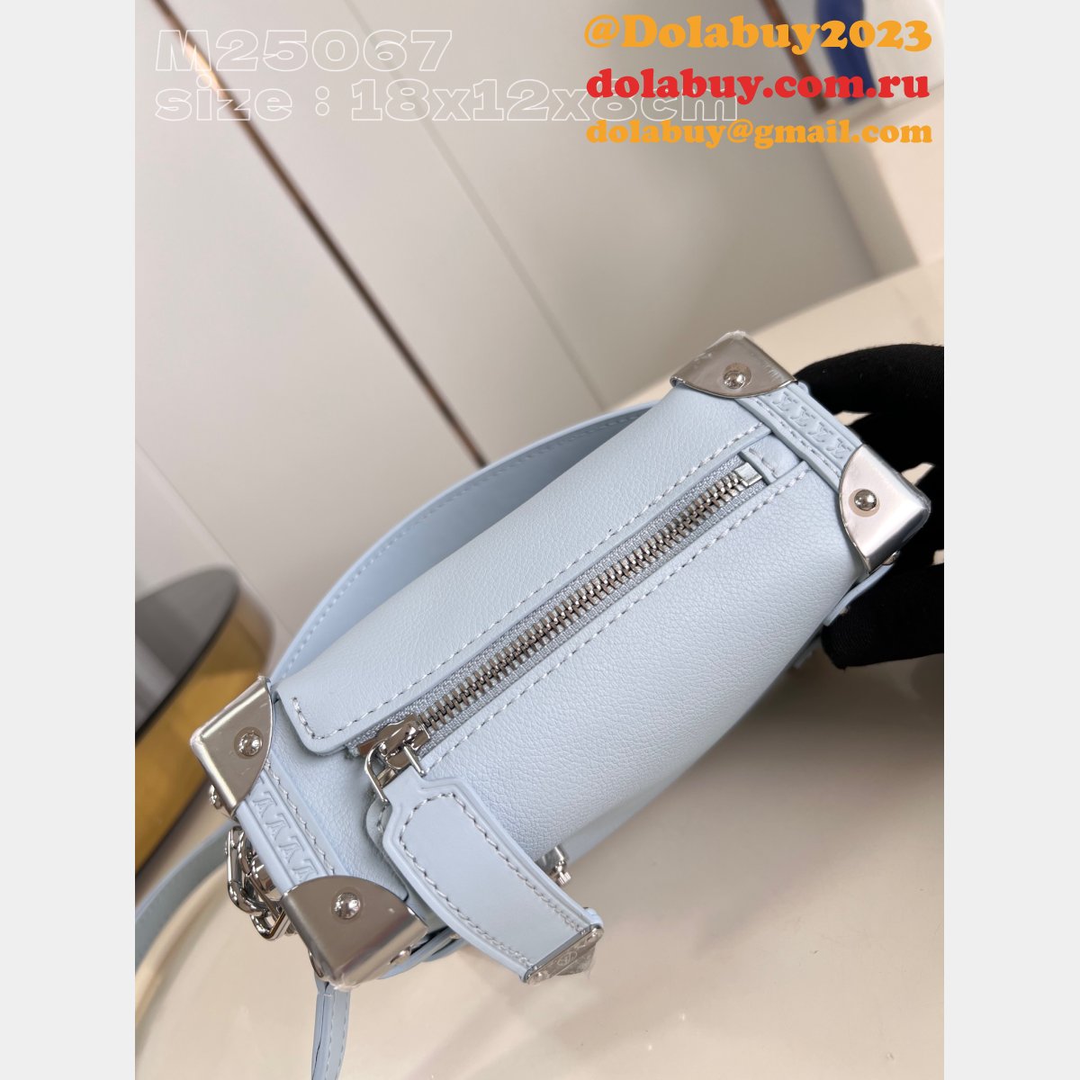 Copy M25160 & M25067 & M23817 Side Trunk MM H27 Copy Designer Louis Vuitton Bag
