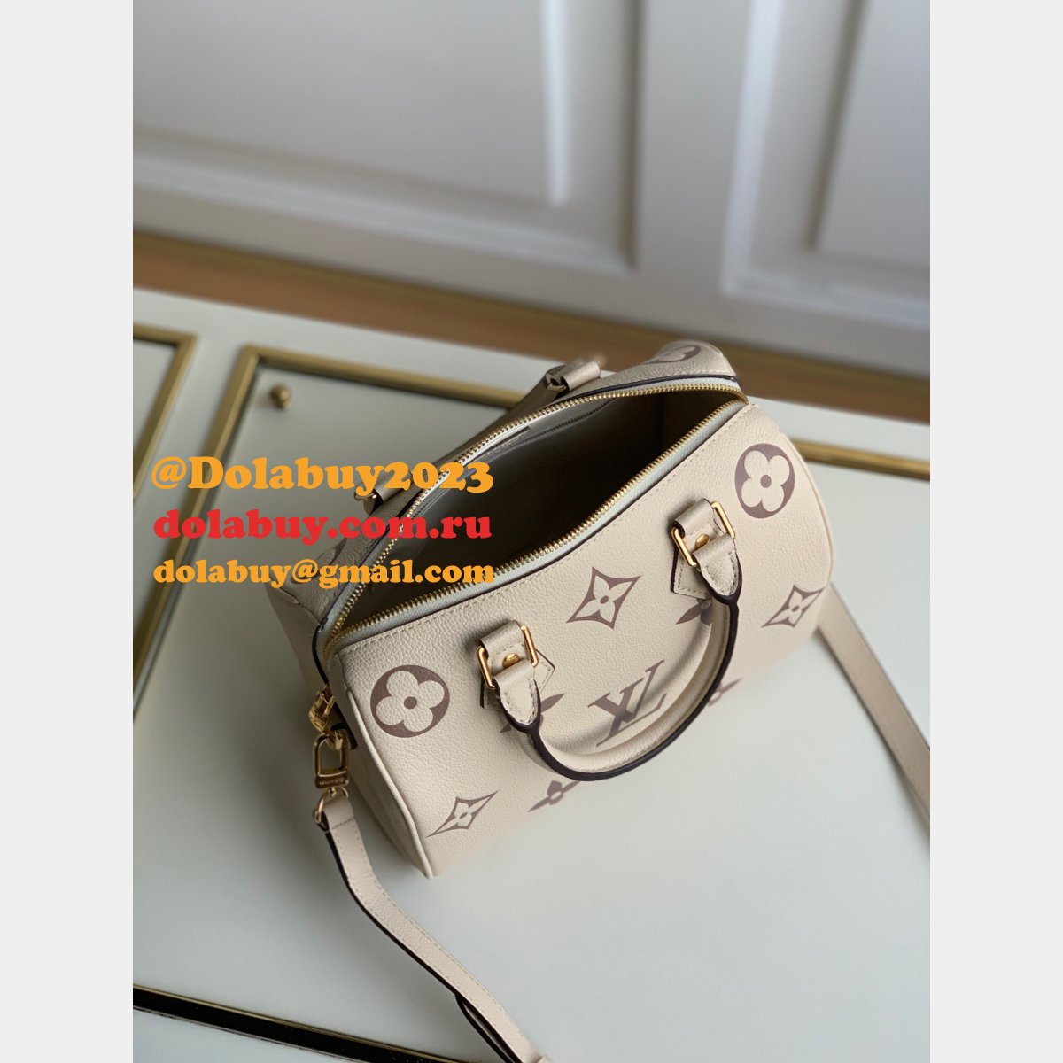 Where to Buy Replica Louis Vuitton Speedy 25 M58947 Bag