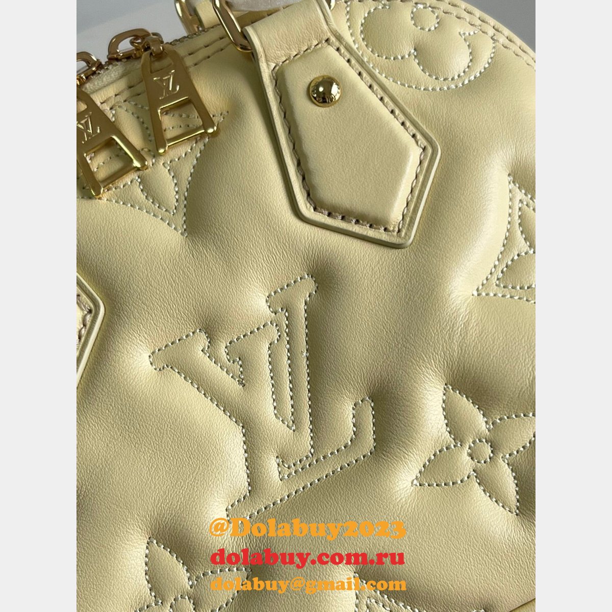 Designer Louis Vuitton Replica Alma 7 Star M59793/M59822 Bubblegram Leather
