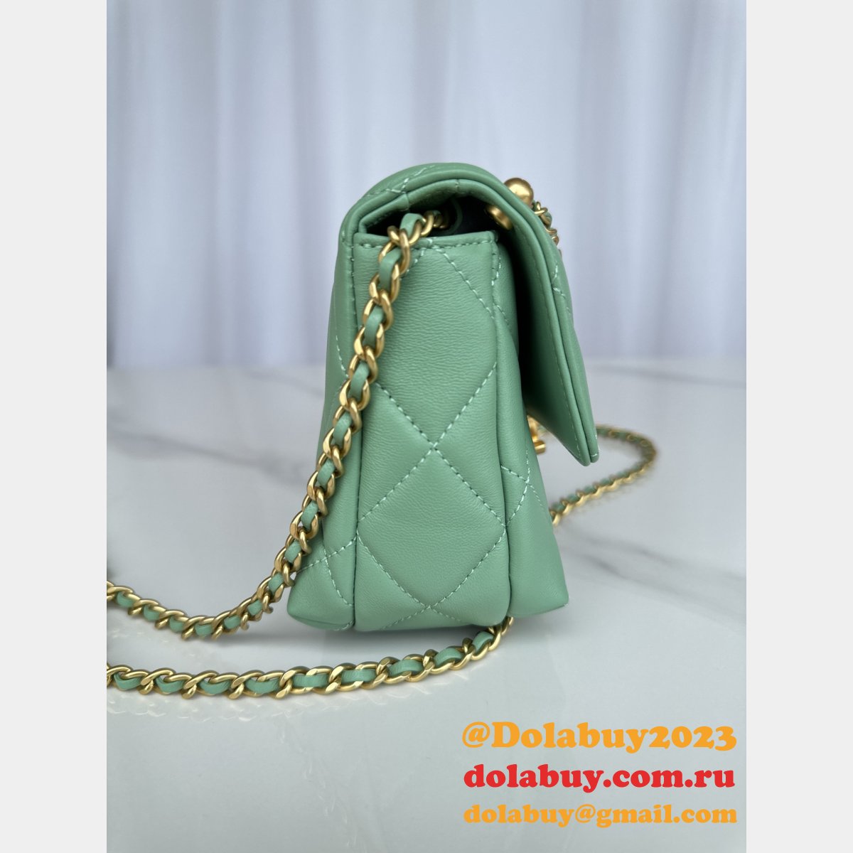 Top Quality CC Shiny Lambskin Crossbody Bag AS4986