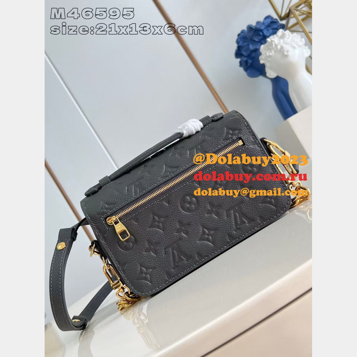 Replica Louis Vuitton Pochette Métis East West M46595 Perfect Bag