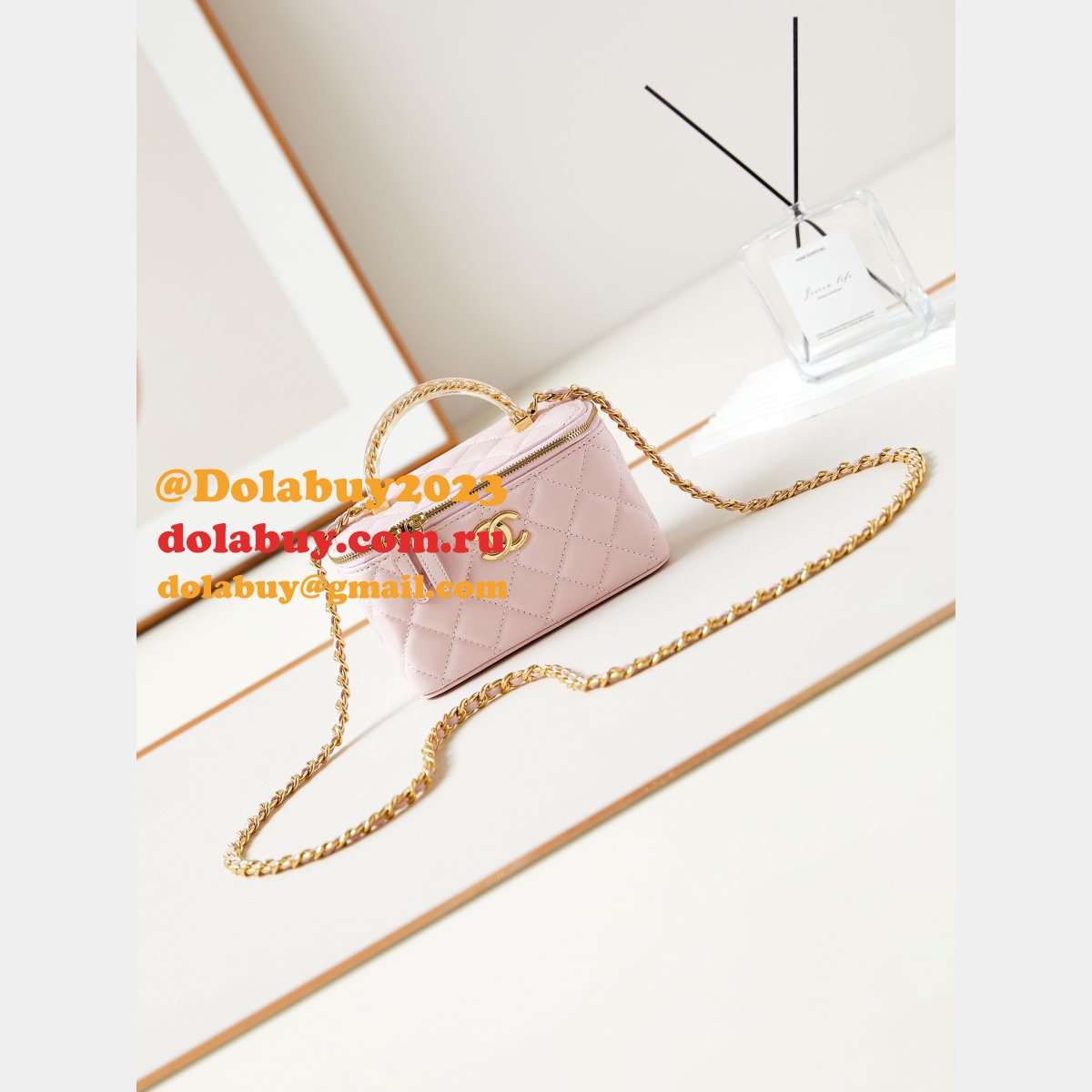 7 Star chane 24A lambskin Cosmetic bag AP3820