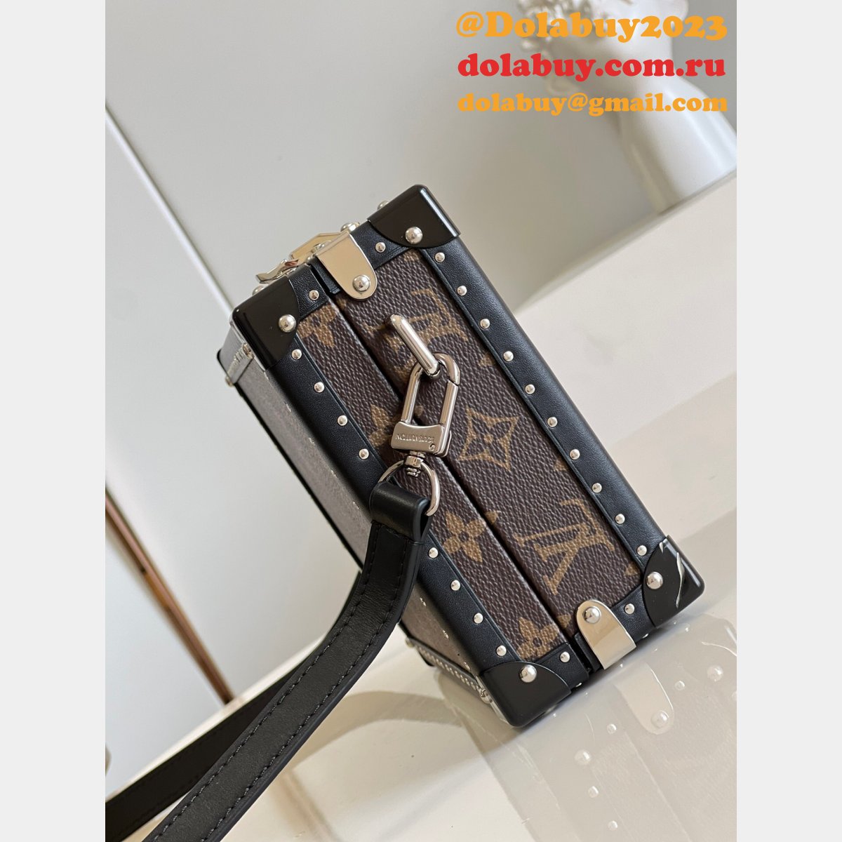 Louis Vuitton Replica Perfect Clutch Box Trunks and Travel M20251 Bag