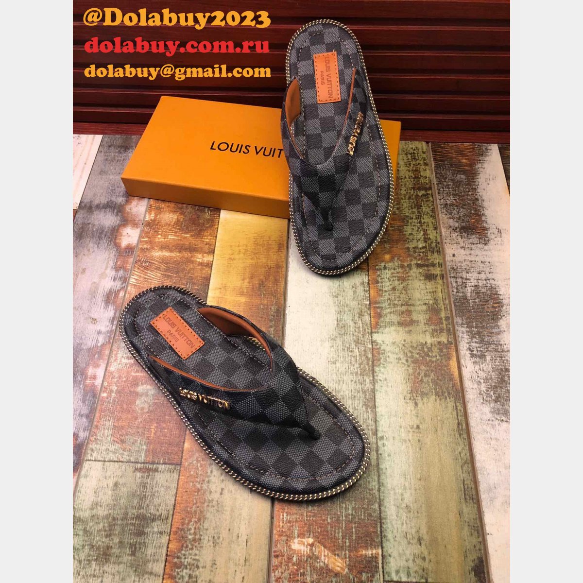 Louis Vuitton Beach Slippers 009