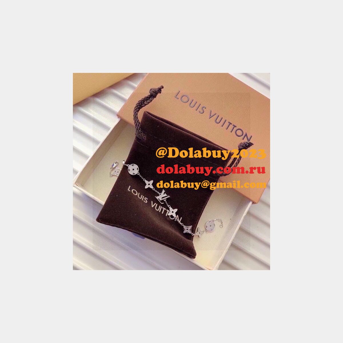 Best Replica Luxury Bracelet Wholesale