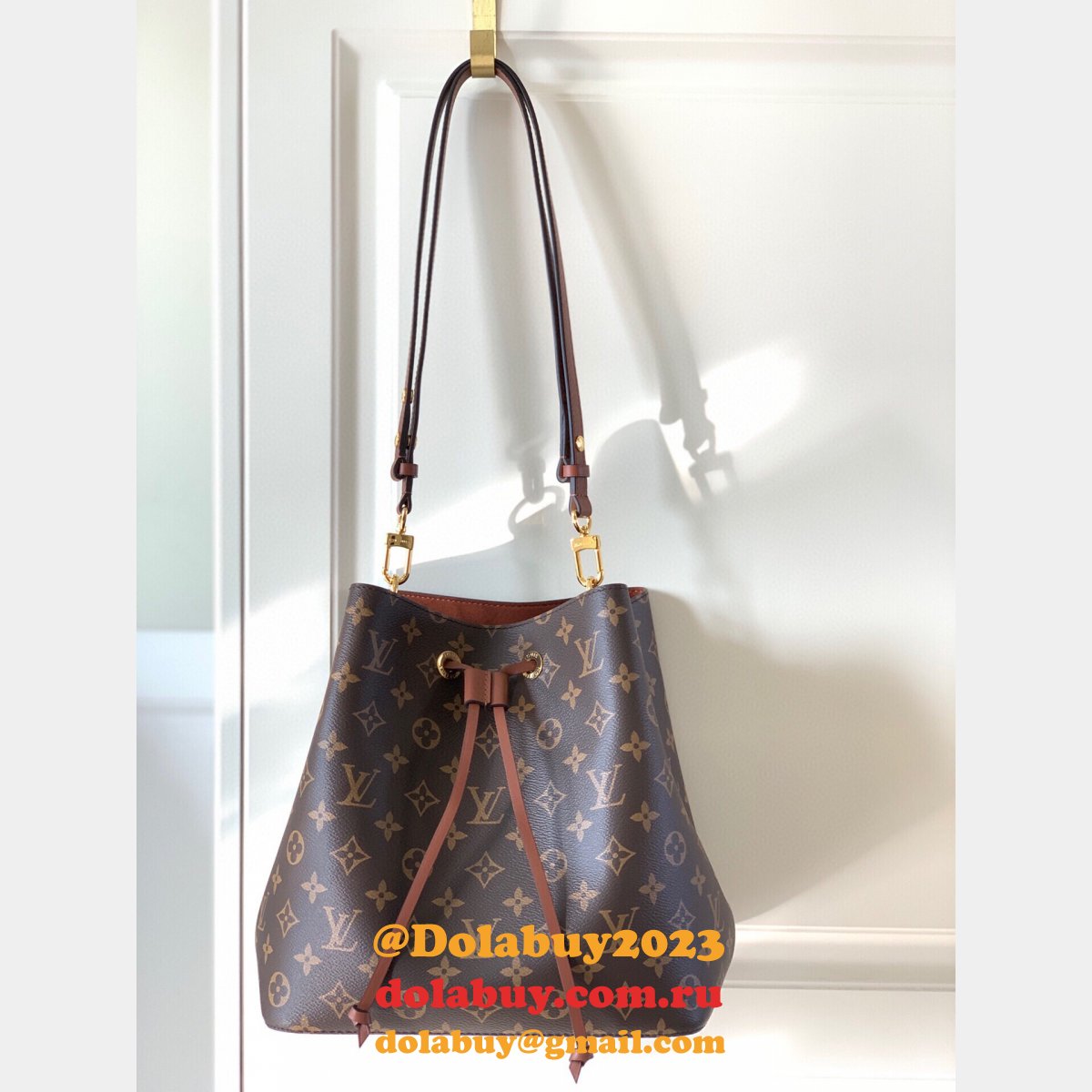 Luxury Replica Louis Vuitton Monogram Canvas Neonoe MM M44887 Bag