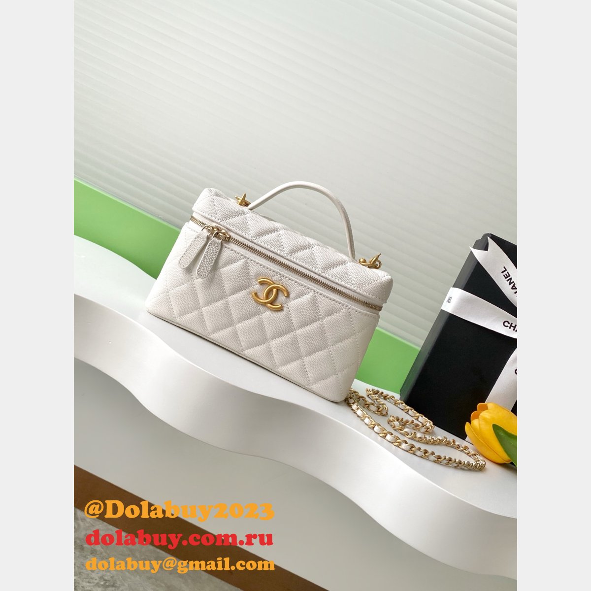 Replica AP4483 Classic Clutch With Chain Knockoff Bag