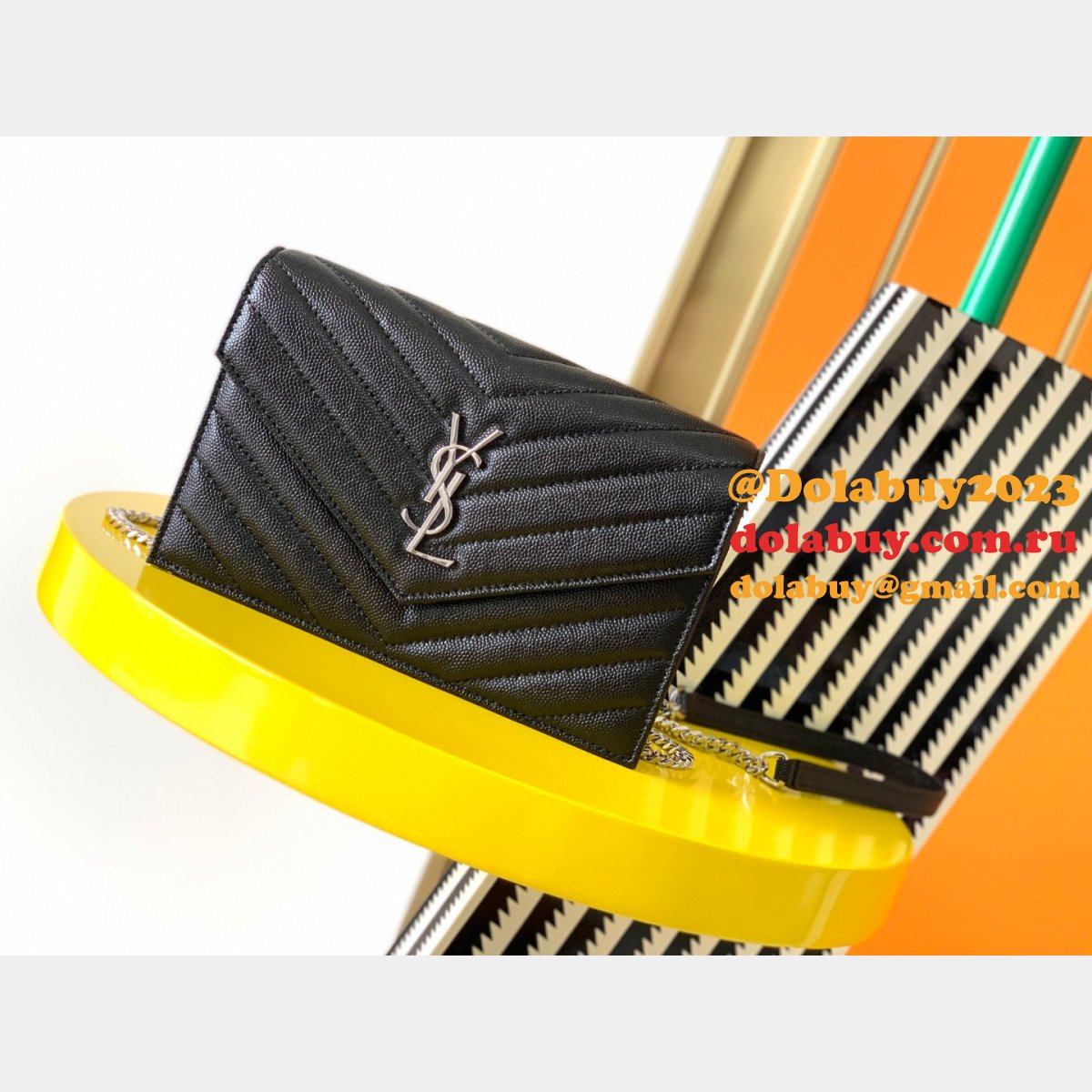 YSL Cheap Monogram Chain 19cm WOC 393953