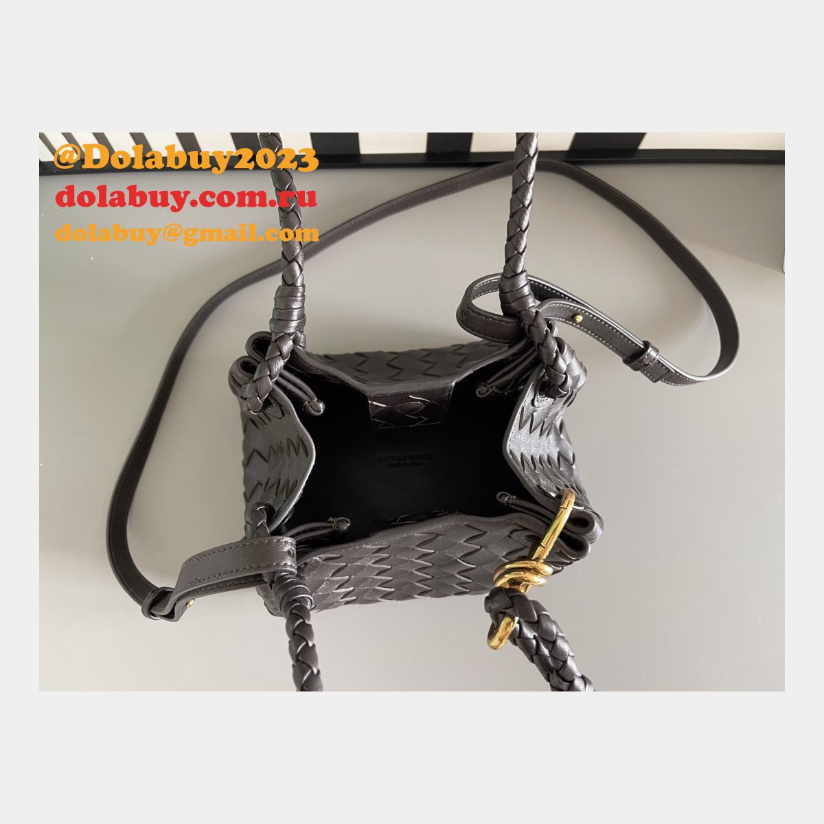 Top Quality BOTTEGA VENETA parachute Andiamo mini size 796569