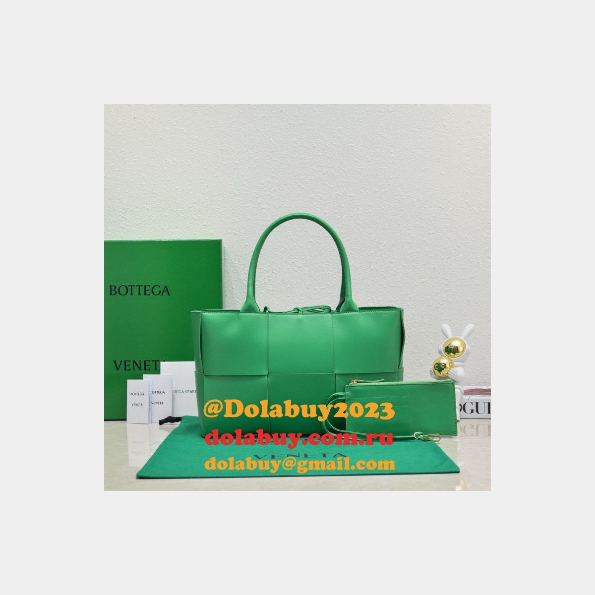 Luxury BOTTEGA VENETA Medium Arco Tote Bag 36CM