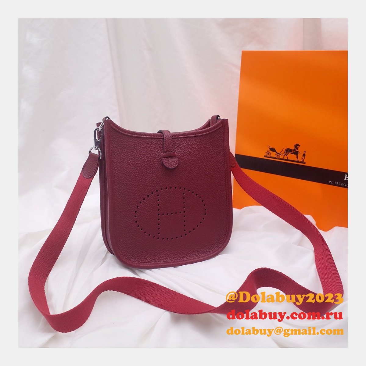 Hermes Evelyne Bag Pink Clemence leather Rose Tyrien