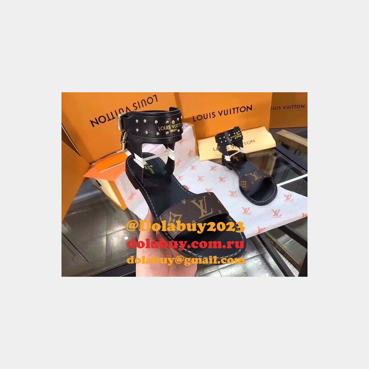 Louis Vuitton Sandals 003