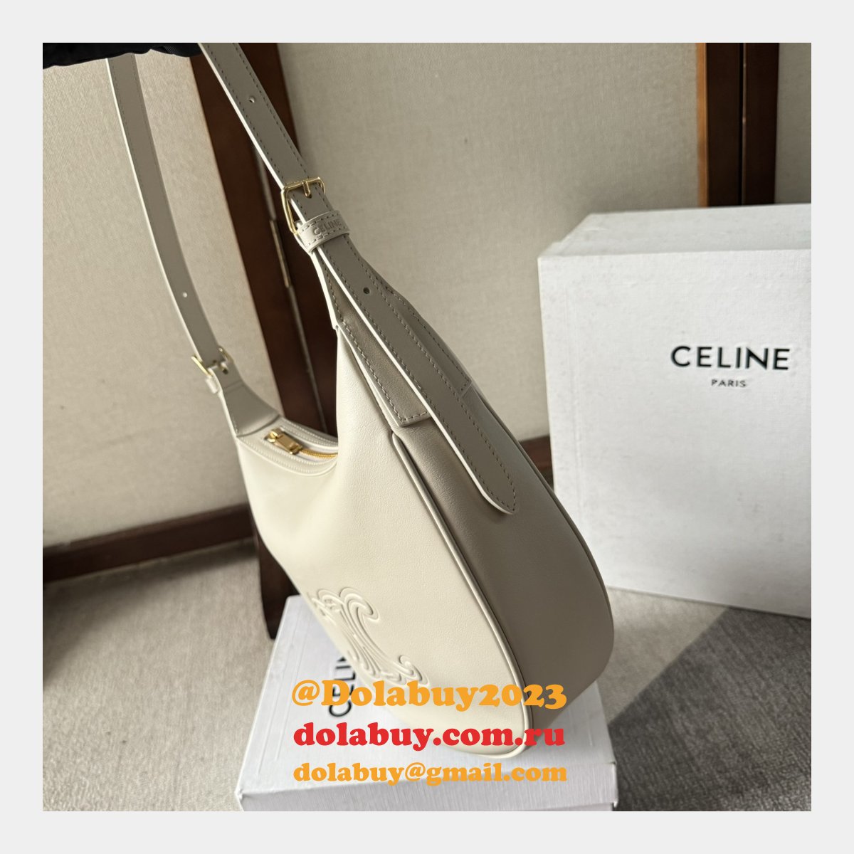 Celine Inspired 117253 Small Heloise Cuir Triomphe Bag