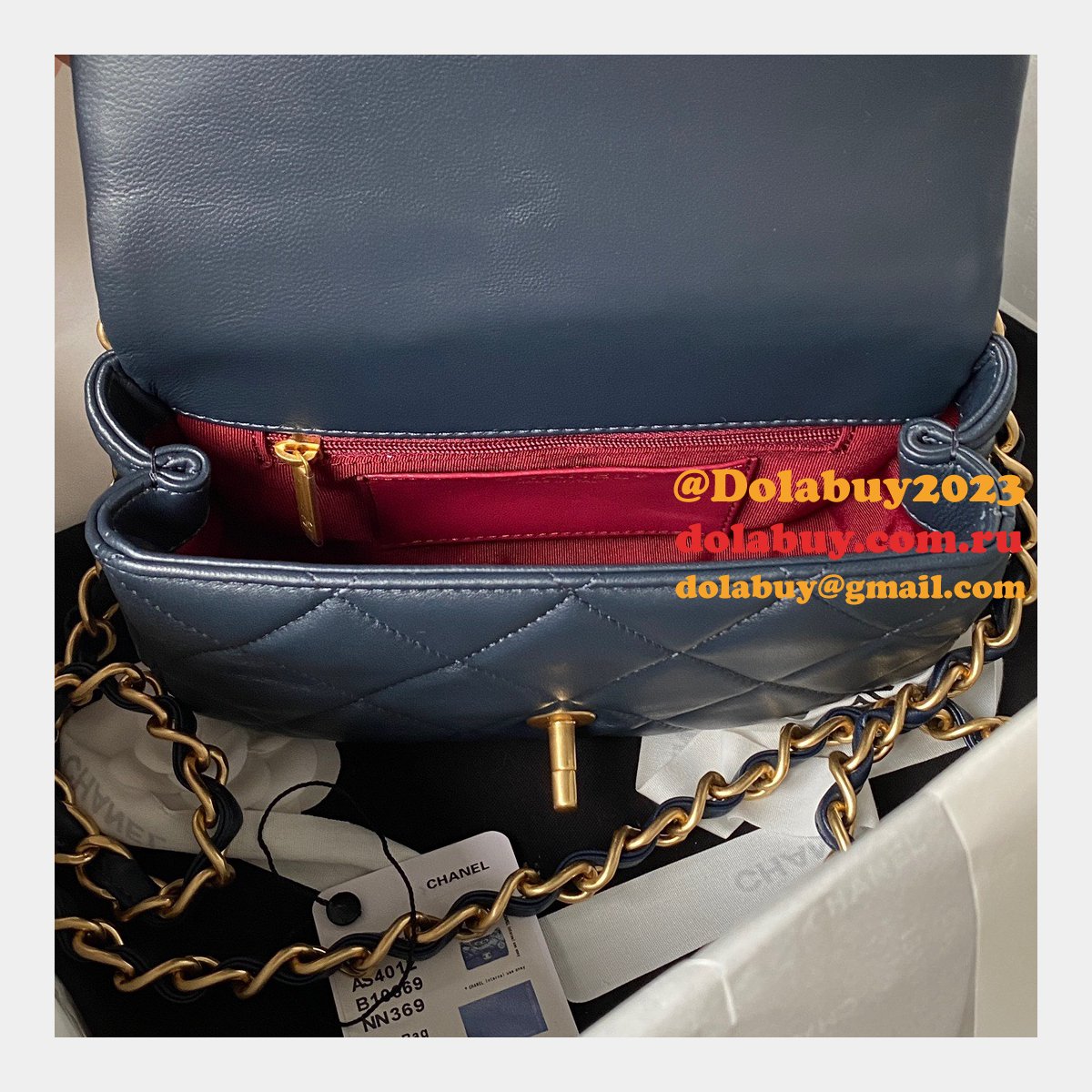 Perfect Copy Top Quality AS4012 Flap Black Replica Bag